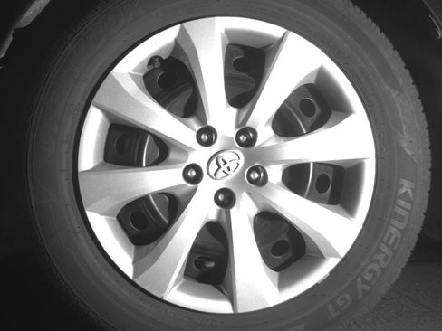 Used 2025 Toyota Corolla LE FWD image 12