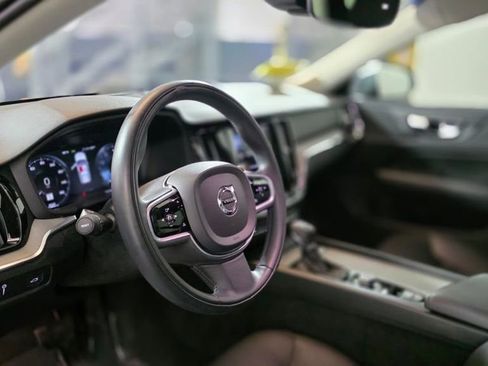 Used 2021 Volvo V60 T5 Cross Country w/ Climate Package AWD/4WD image 16