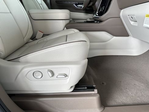 New 2026 GMC Yukon Denali w/ Denali Reserve Package image 46