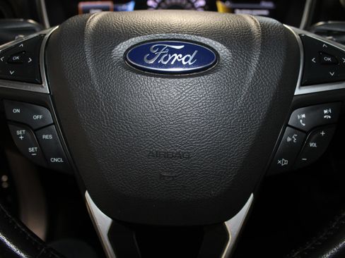 Used 2016 Ford Fusion Titanium AWD/4WD image 20