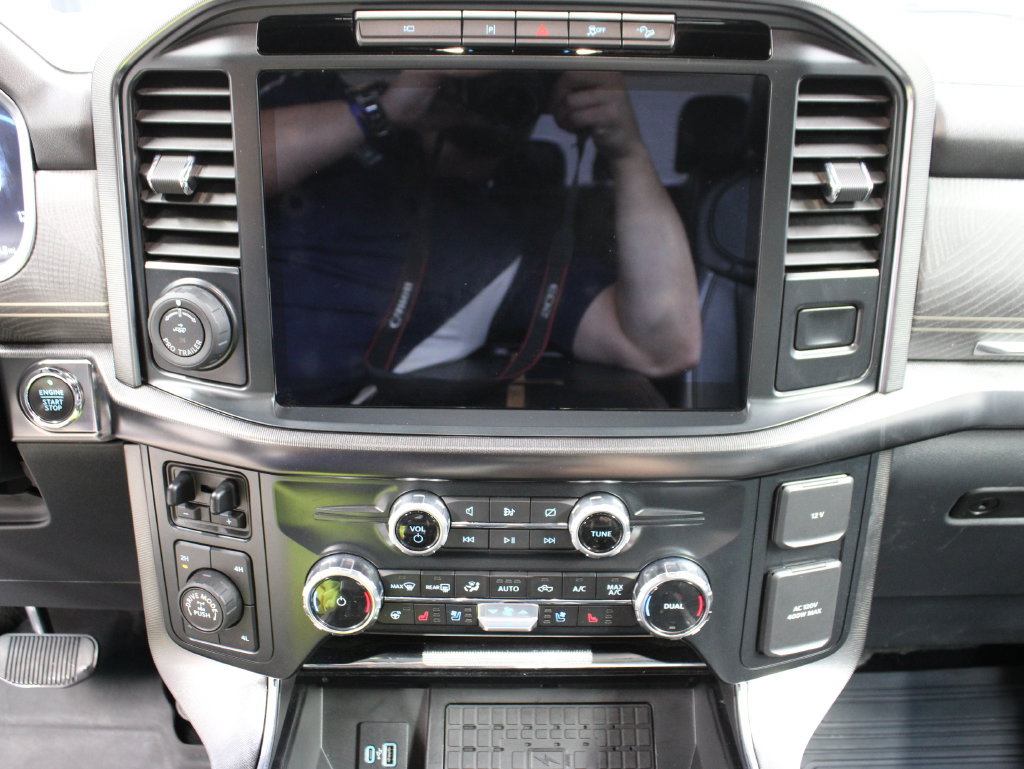 Used 2023 Ford F150 Platinum w/ FX4 Off-Road Package AWD/4WD image 20