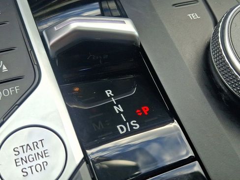 Certified 2023 BMW 330i xDrive Sedan w/ Convenience Package image 16