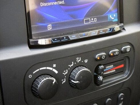 Used 2003 Dodge Ram 1500 Truck 4x4 Quad Cab image 5