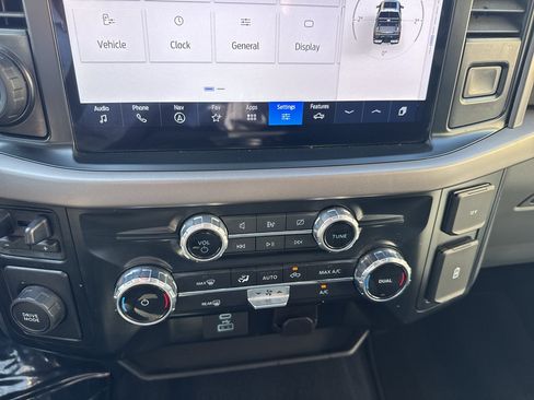 Used 2024 Ford F150 XLT RWD image 15