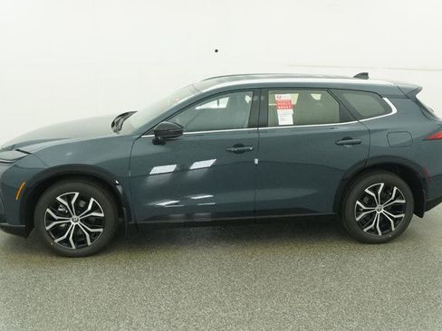 New 2026 Toyota Crown Signia image 15