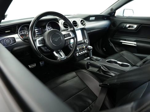 Used 2019 Ford Mustang Premium RWD image 6