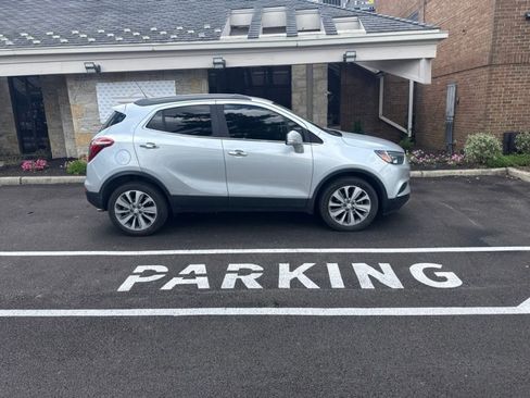 Used 2018 Buick Encore Preferred FWD image 8