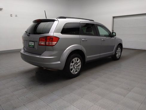 Used 2020 Dodge Journey SE image 9