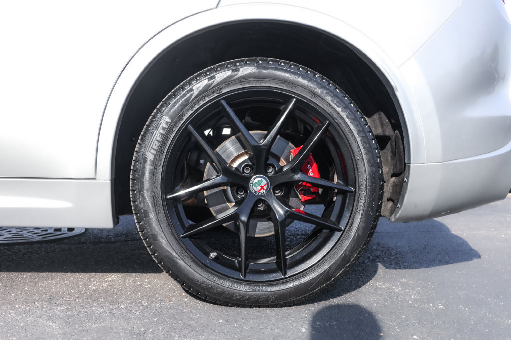 Used 2018 Alfa Romeo Stelvio Ti Sport AWD/4WD image 19