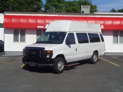 Used 2013 Ford E-250 and Econoline 250 Extended w/ PWR Group RWD image 1