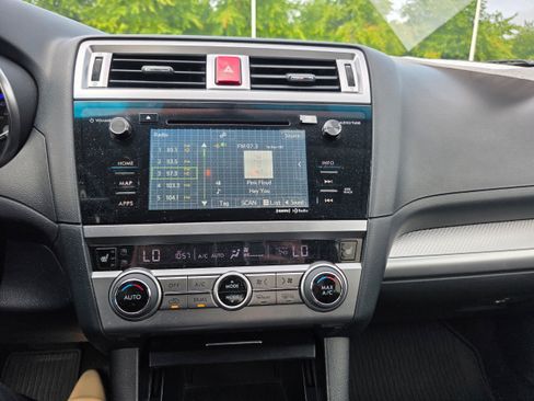 Used 2015 Subaru Outback 2.5i Premium AWD/4WD image 10