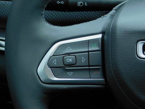 New 2026 Jeep Compass Limited image 17