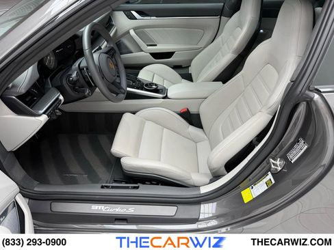 Used 2022 Porsche 911 Turbo S image 40