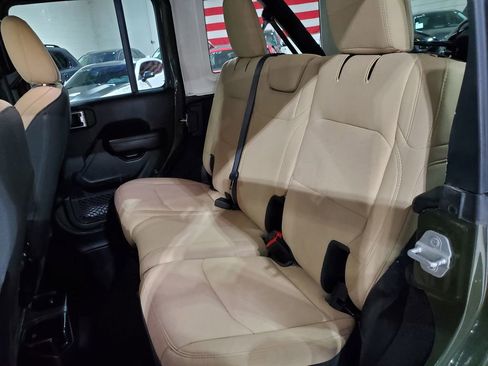 Used 2021 Jeep Wrangler Unlimited Sport AWD/4WD image 46