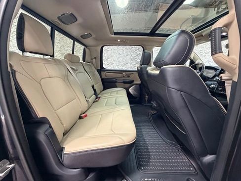 Used 2019 RAM 1500 Limited AWD/4WD image 11