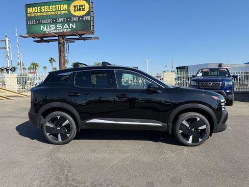 New 2026 Nissan Kicks SR image 7