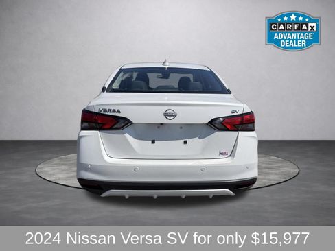 Used 2024 Nissan Versa SV FWD image 4