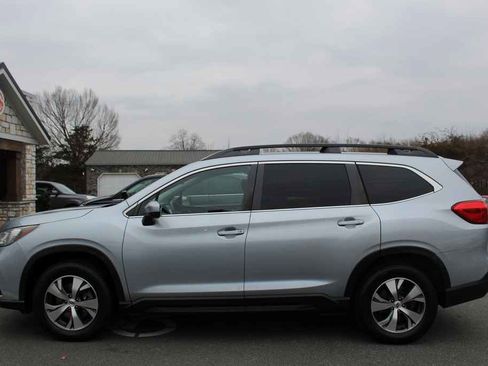 Used 2020 Subaru Ascent Premium w/ Convenience Package image 11