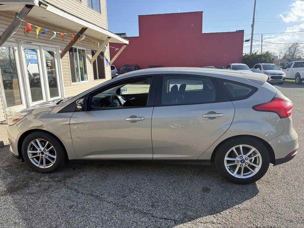Used 2015 Ford Focus SE FWD image 3