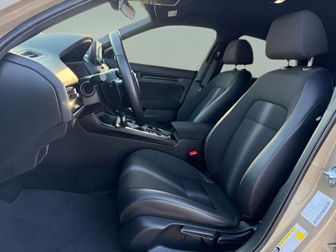 Used 2025 Honda Civic Sport image 26