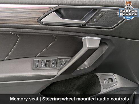 Used 2022 Volkswagen Tiguan SEL R-Line AWD/4WD image 12