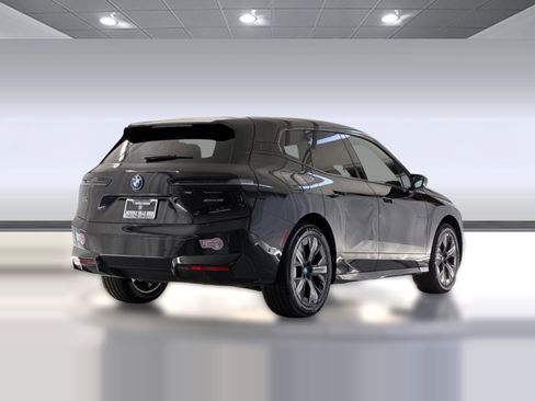 Certified 2024 BMW iX xDrive50 w/ Sport Package AWD/4WD image 8