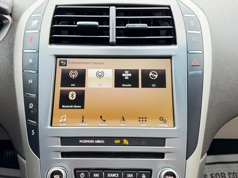 Used 2017 Lincoln MKZ Reserve w/ Climate Package image 57