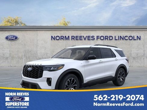 Used 2026 Ford Explorer ST-Line RWD image 1