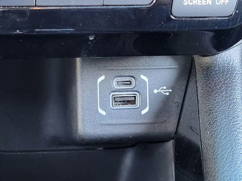 Used 2023 Jeep Compass Altitude image 13