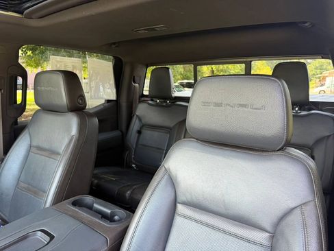Used 2019 GMC Sierra 1500 Denali w/ Denali Ultimate Package AWD/4WD image 30
