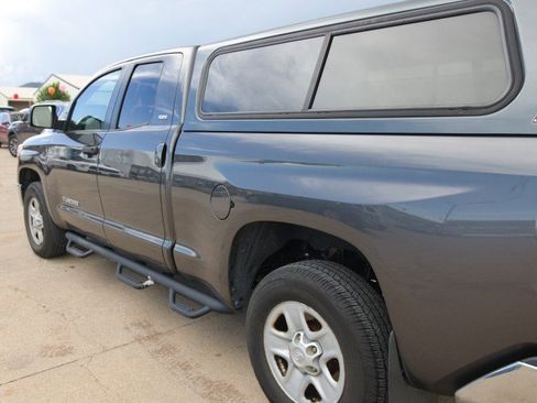 Used 2016 Toyota Tundra SR5 AWD/4WD image 8