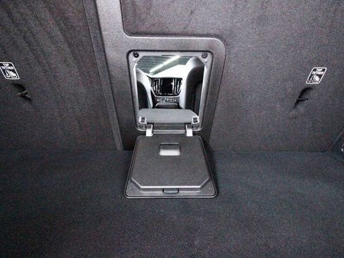 Certified 2025 Volvo XC60 B5 Plus image 31