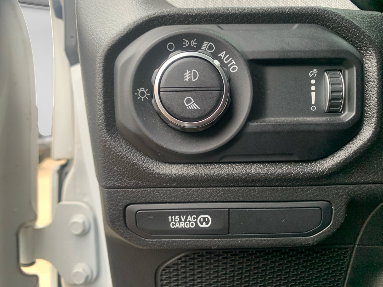 Used 2024 Jeep Gladiator Sport AWD/4WD image 19