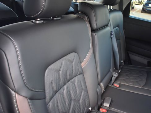 New 2026 Nissan Pathfinder Platinum FWD image 70