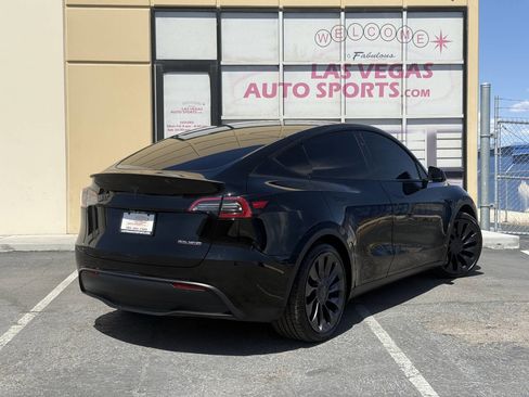 Used 2024 Tesla Model Y Performance AWD/4WD image 7