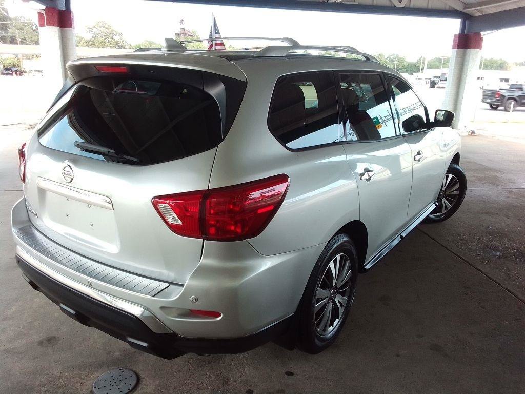 Used 2020 Nissan Pathfinder S FWD image 5