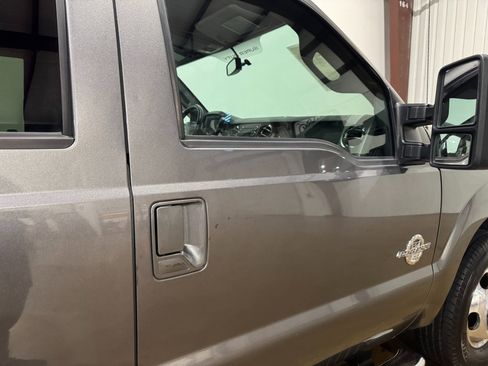 Used 2011 Ford F350 Lariat image 48