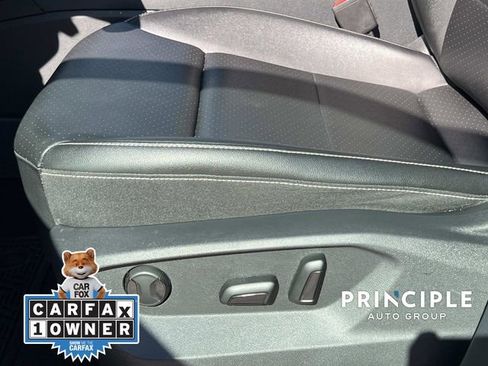 Certified 2021 Volkswagen Atlas SE image 16