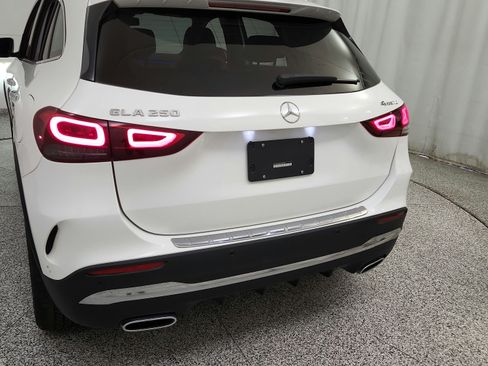 Used 2023 Mercedes-Benz GLA 250 4MATIC w/ AMG Line Exterior image 28