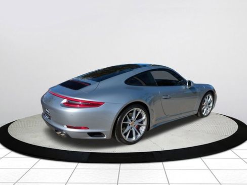 Used 2019 Porsche 911 Carrera 4S image 3