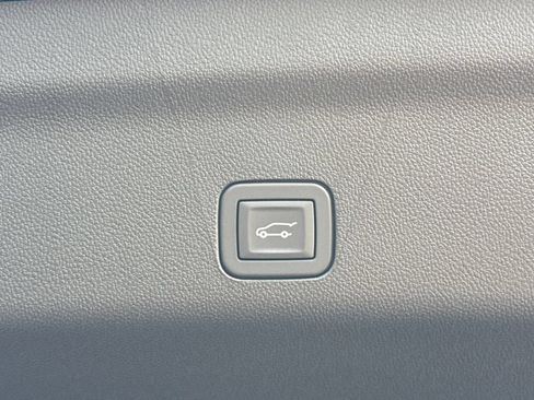 New 2026 GMC Yukon Denali w/ Sun & Power Step Package AWD/4WD image 33