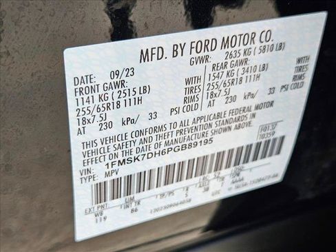 Used 2023 Ford Explorer XLT RWD image 25
