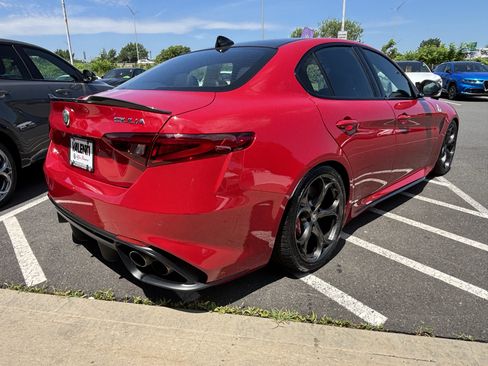 Certified 2023 Alfa Romeo Giulia Quadrifoglio RWD image 6