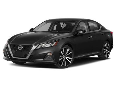 Used 2022 Nissan Altima 2.5 SR w/ Midnight Edition Package