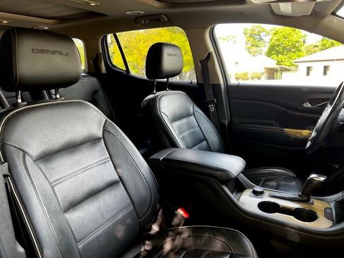 Used 2019 GMC Acadia Denali w/ Technology Package image 30