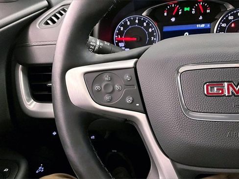 Used 2023 GMC Terrain SLT w/ Tech Package image 23