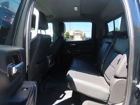 Used 2022 GMC Sierra 1500 SLT w/ SLT Premium Plus Package AWD/4WD image 22