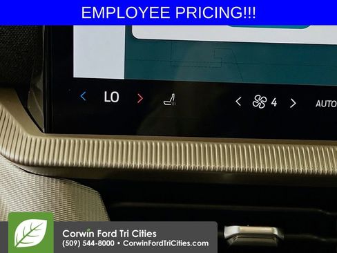 New 2026 Ford Explorer Active AWD/4WD image 25
