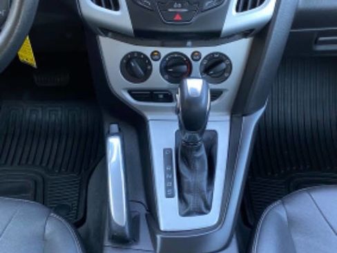 Used 2013 Ford Focus SE image 15