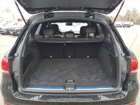 Used 2022 Mercedes-Benz GLC 300 4MATIC image 24